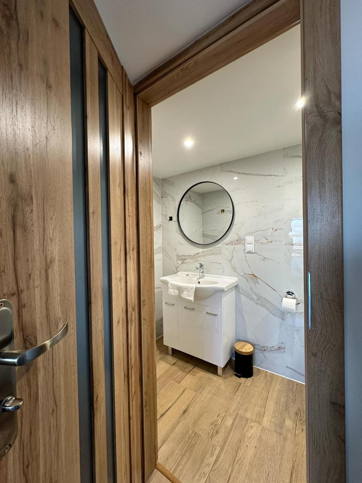 Apartament Bena Ze Zjawiskowym Tarasem Widokowym Chelmno  Exterior photo